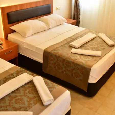 Holiday Line Beach Hotel